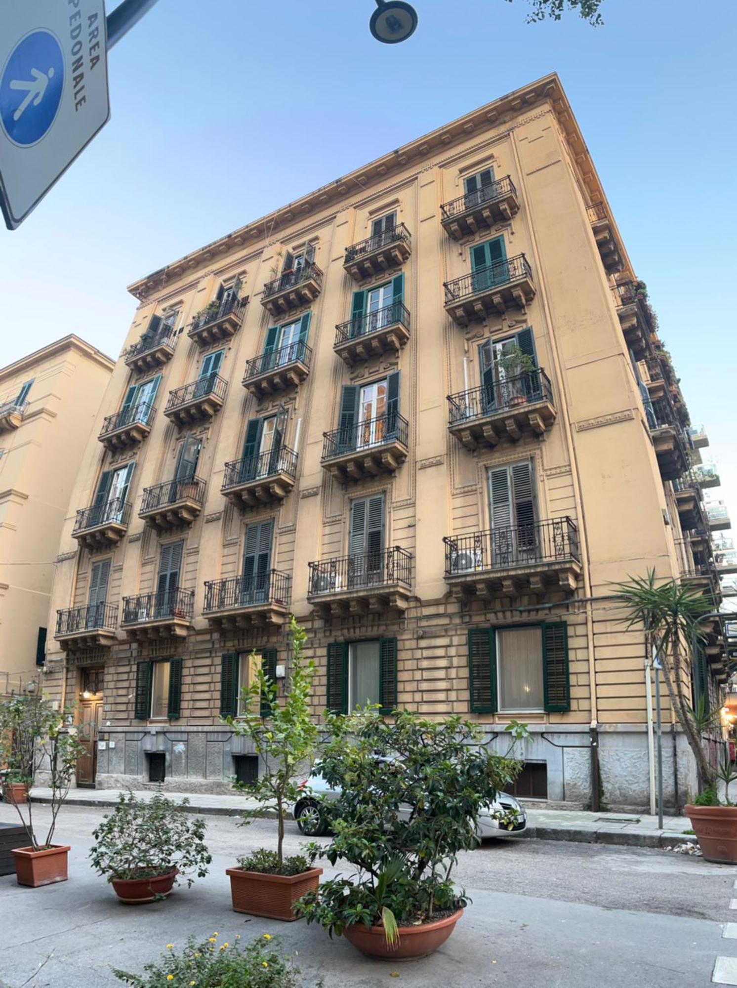 Baru'S House Hotel Palermo Exterior photo